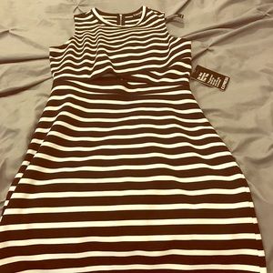 BMWT Express Black & white striped cutout dress 🖤
